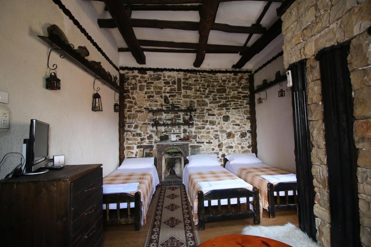 Hotel Nasho Vruho بيرات المظهر الخارجي الصورة