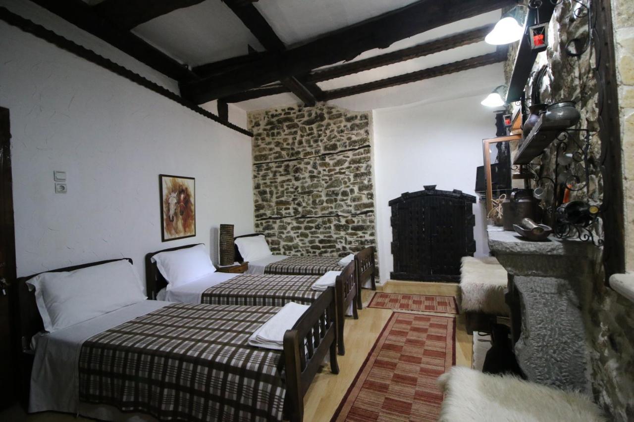 Hotel Nasho Vruho بيرات المظهر الخارجي الصورة