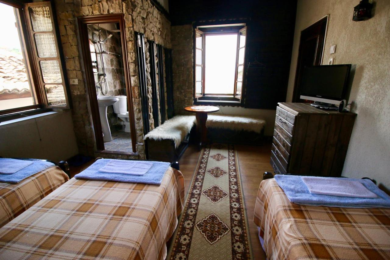 Hotel Nasho Vruho بيرات المظهر الخارجي الصورة